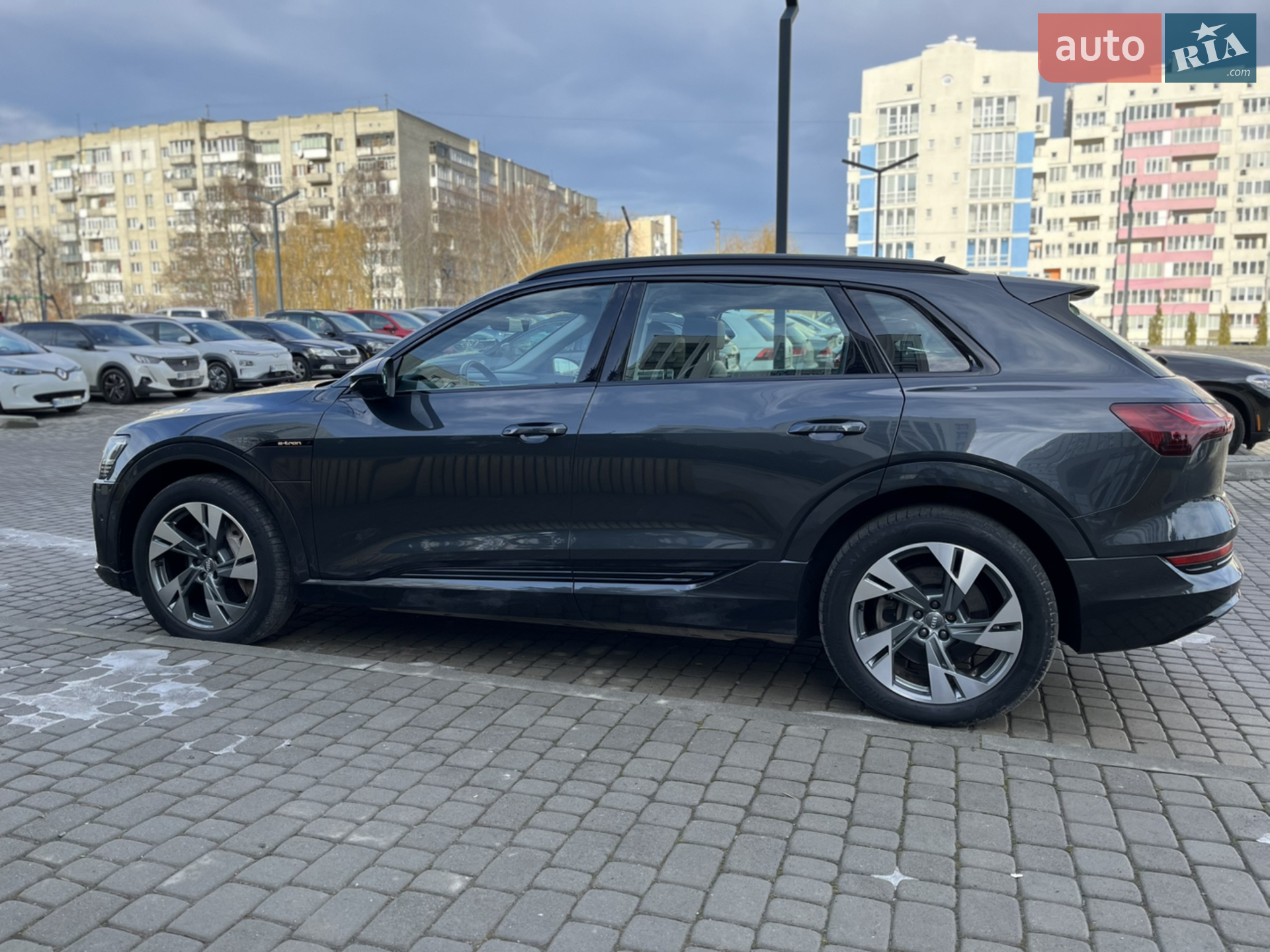 2020 Audi e-tron - мініатюра 86