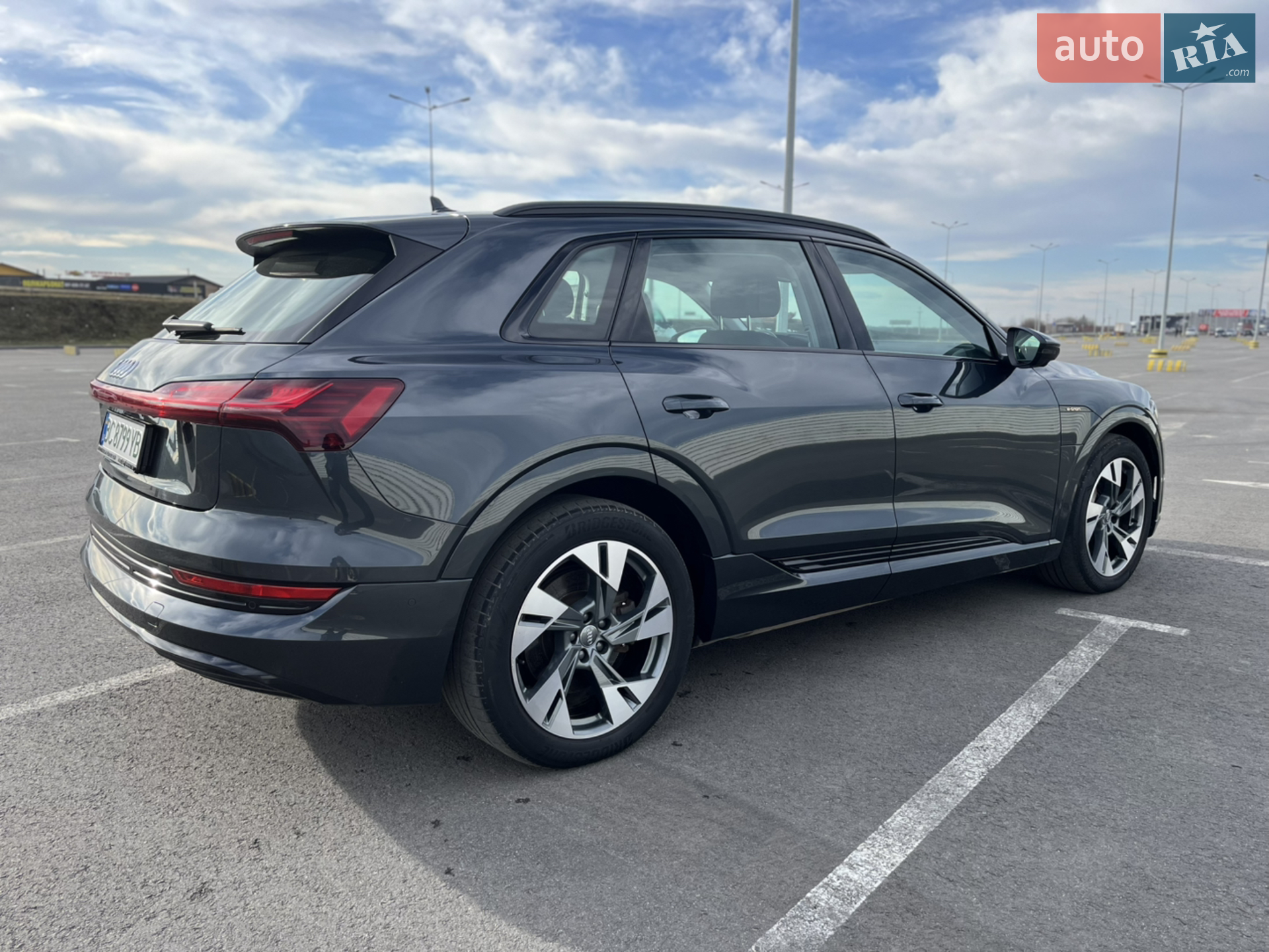 2020 Audi e-tron - мініатюра 116