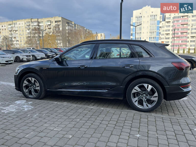 Внедорожник / Кроссовер Audi e-tron 2020 в Львове