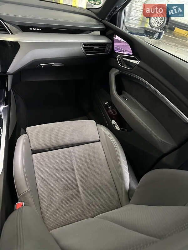 Внедорожник / Кроссовер Audi e-tron 2020 в Львове