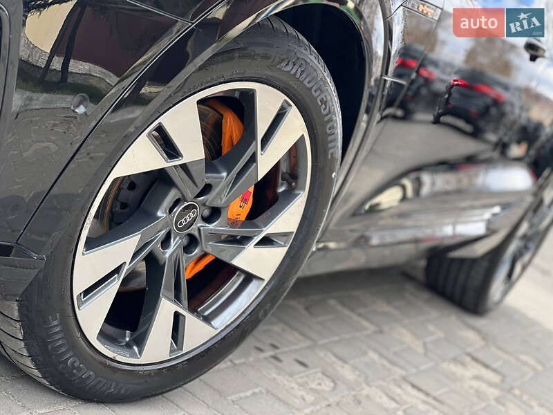 Внедорожник / Кроссовер Audi e-tron 2022 в Днепре фото 6 Внедорожник / Кроссовер Audi e-tron 2022 в Днепре