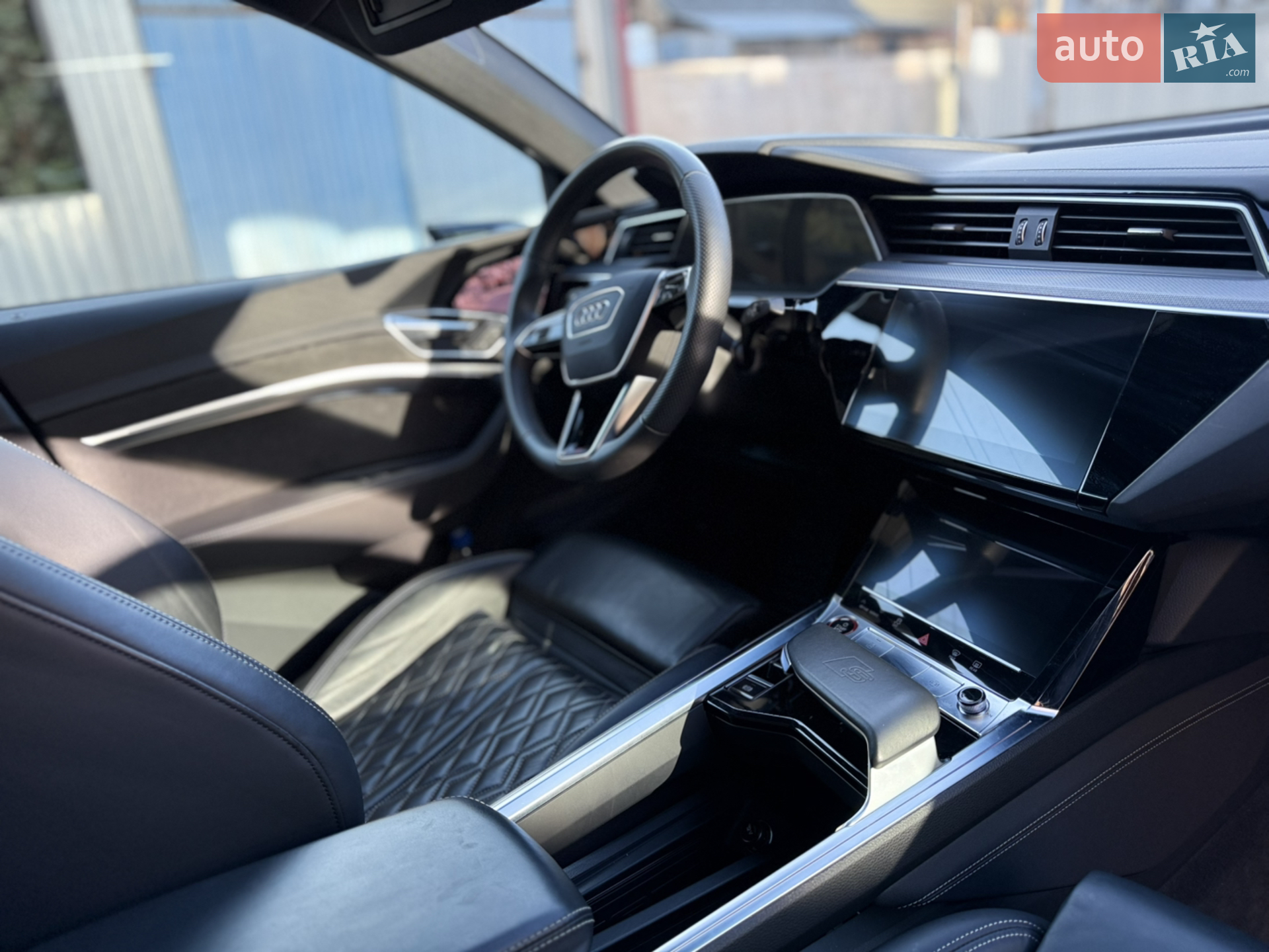 2022 Audi e-tron - мініатюра 27