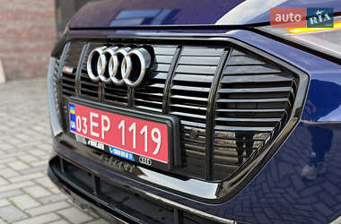 Внедорожник / Кроссовер Audi e-tron 2020 в 