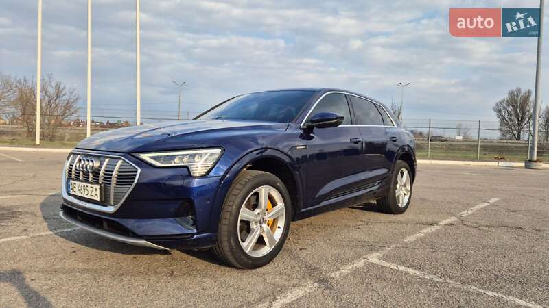 Внедорожник / Кроссовер Audi e-tron 2020 в Днепре