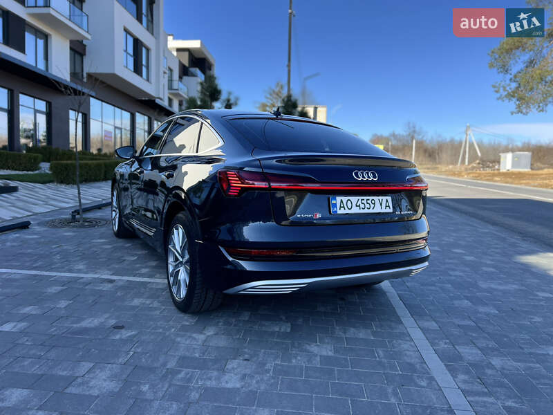Внедорожник / Кроссовер Audi e-tron 2022 в Ужгороде