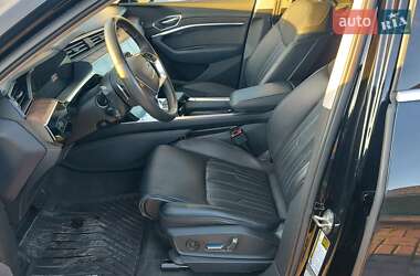 Внедорожник / Кроссовер Audi e-tron 2019 в 
