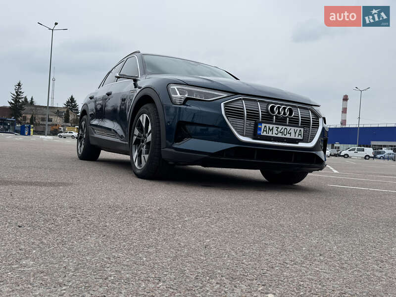 Audi e-tron 2019