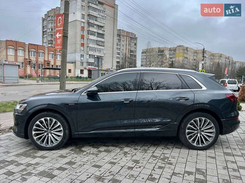 Внедорожник / Кроссовер Audi e-tron 2019 в Львове