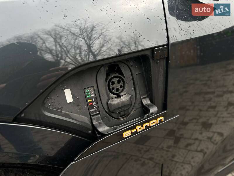 Внедорожник / Кроссовер Audi e-tron 2019 в Львове