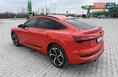 Внедорожник / Кроссовер Audi e-tron 2020 в 