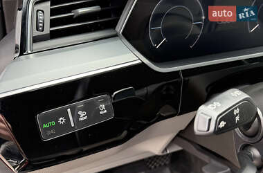 Внедорожник / Кроссовер Audi e-tron 2020 в 