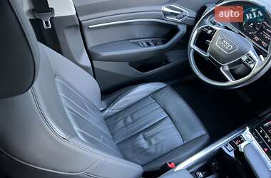 Внедорожник / Кроссовер Audi e-tron 2019 в 
