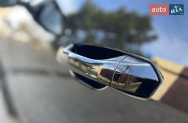 Внедорожник / Кроссовер Audi e-tron 2022 в 