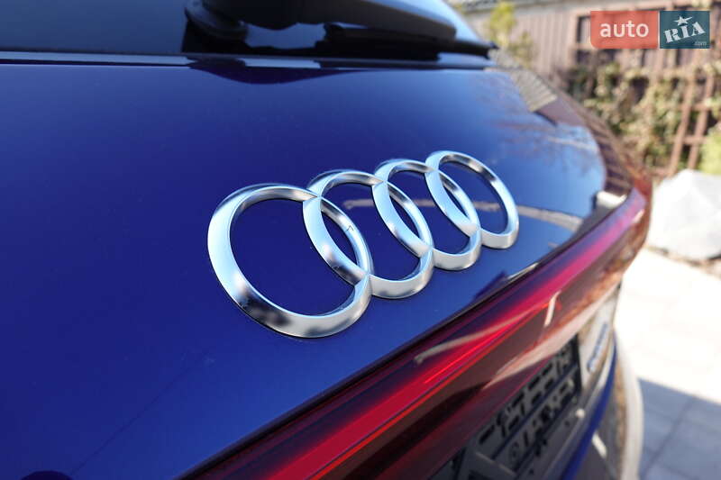 Позашляховик / Кросовер Audi e-tron 2022 в Києві