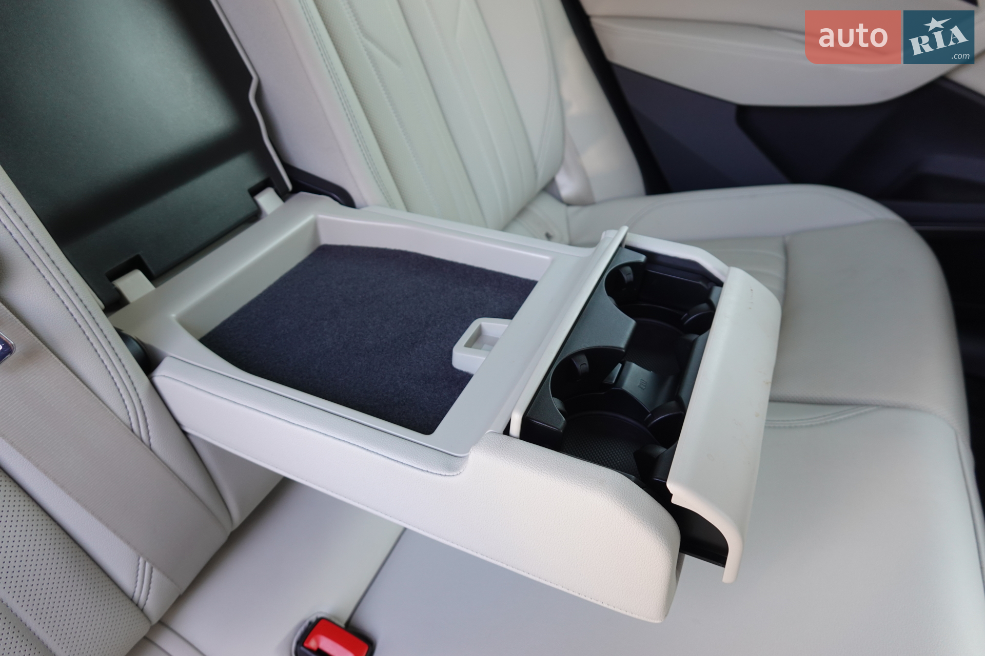 2022 Audi e-tron - мініатюра 20