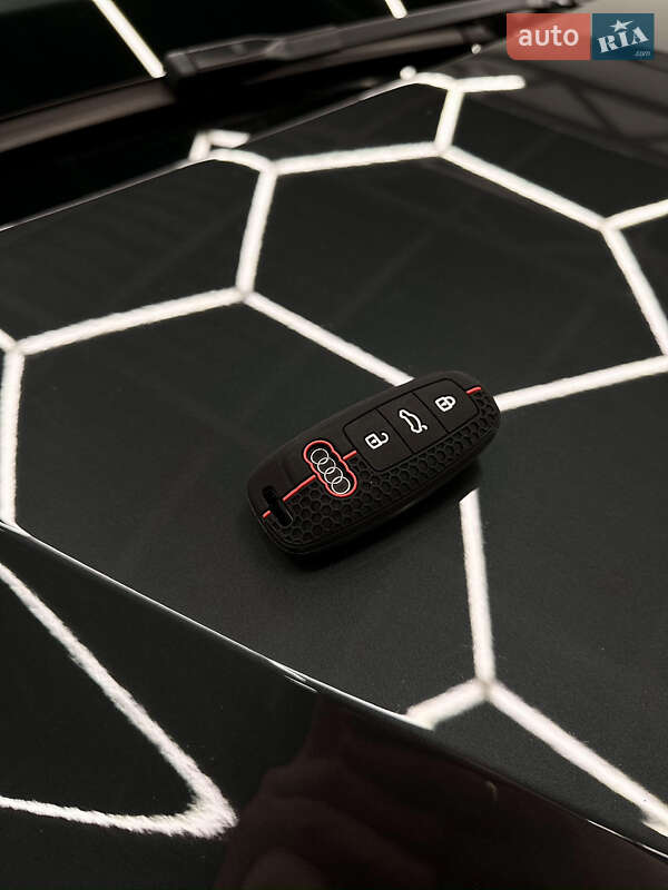 Внедорожник / Кроссовер Audi e-tron 2019 в Ужгороде