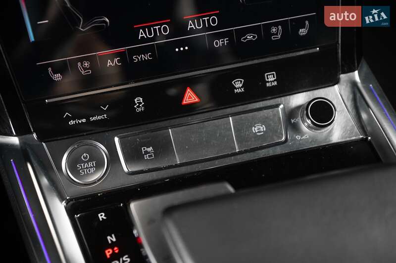 Внедорожник / Кроссовер Audi e-tron 2019 в Одессе