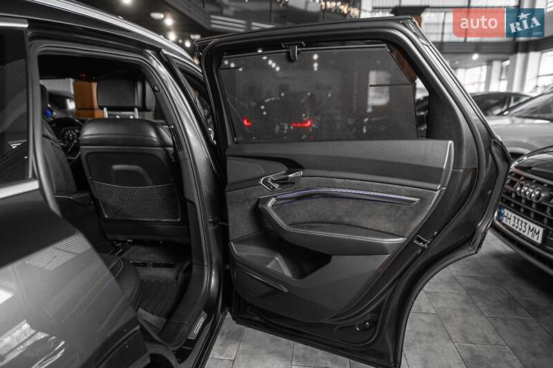 Внедорожник / Кроссовер Audi e-tron 2019 в Одессе