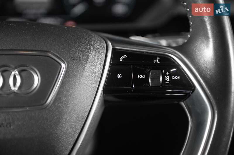 Внедорожник / Кроссовер Audi e-tron 2019 в Одессе