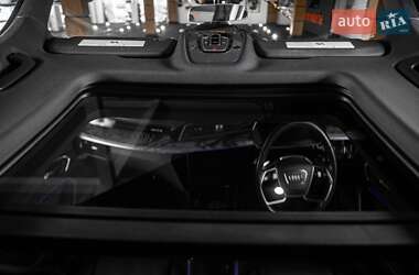 Внедорожник / Кроссовер Audi e-tron 2019 в 