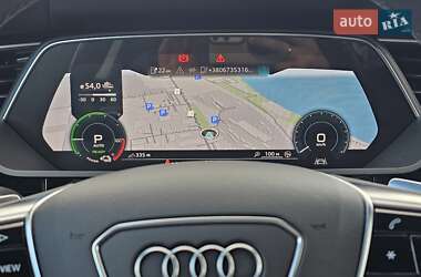 Внедорожник / Кроссовер Audi e-tron 2022 в 