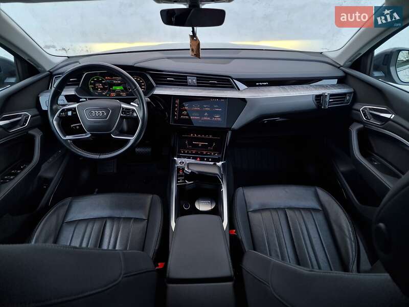 Внедорожник / Кроссовер Audi e-tron 2020 в Одессе