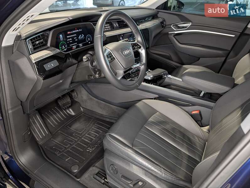 Позашляховик / Кросовер Audi e-tron 2021 в Києві