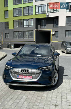 Внедорожник / Кроссовер Audi e-tron 2019 в 