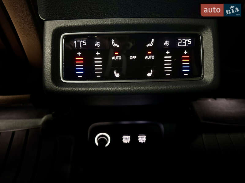 Внедорожник / Кроссовер Audi e-tron 2019 в Киеве