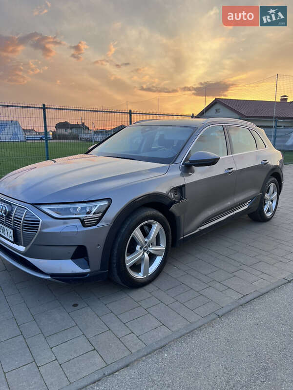Внедорожник / Кроссовер Audi e-tron 2019 в Ужгороде фото 16 Внедорожник / Кроссовер Audi e-tron 2019 в Ужгороде