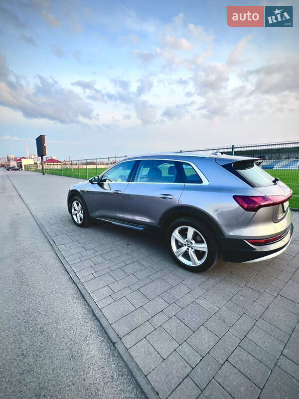 Внедорожник / Кроссовер Audi e-tron 2019 в Ужгороде фото 25 Внедорожник / Кроссовер Audi e-tron 2019 в Ужгороде