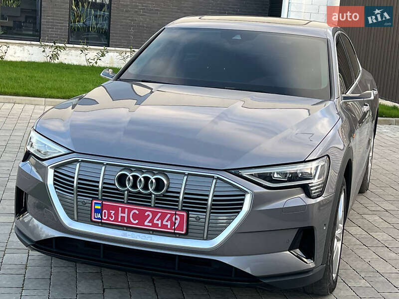 Внедорожник / Кроссовер Audi e-tron 2020 в Ужгороде