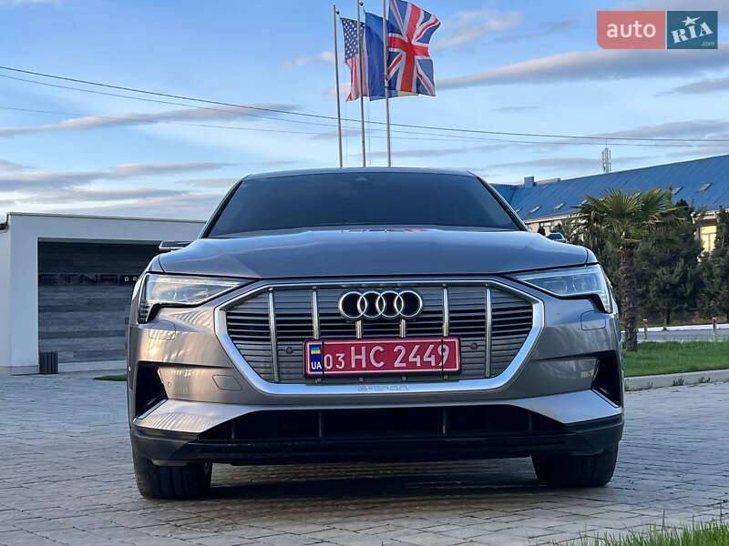 Внедорожник / Кроссовер Audi e-tron 2020 в Ужгороде
