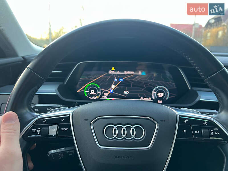 Внедорожник / Кроссовер Audi e-tron 2020 в Ужгороде