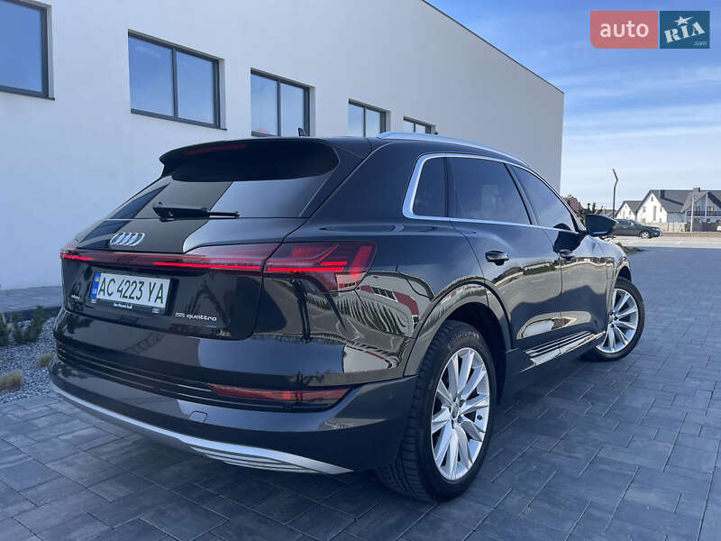 Позашляховик / Кросовер Audi e-tron 2019 в Луцьку