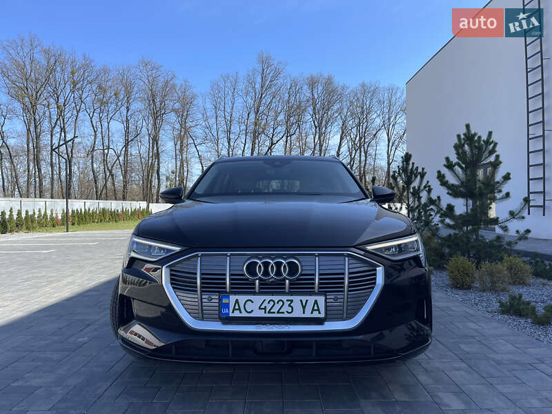 Позашляховик / Кросовер Audi e-tron 2019 в Луцьку