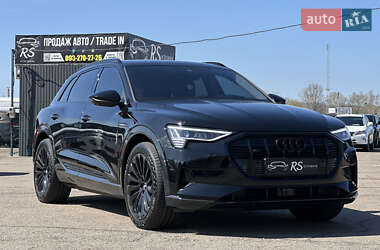 Позашляховик / Кросовер Audi e-tron 2019 в 