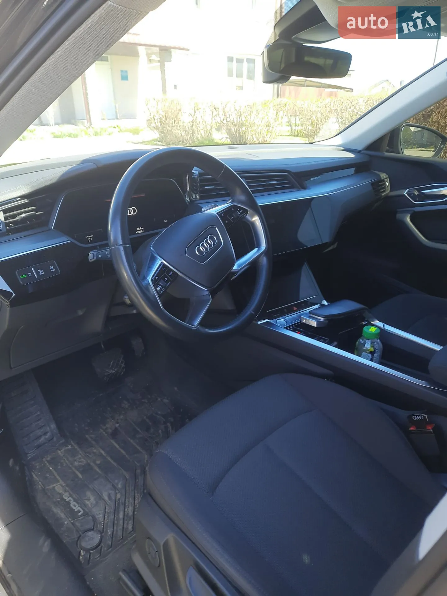 2020 Audi e-tron - мініатюра 5