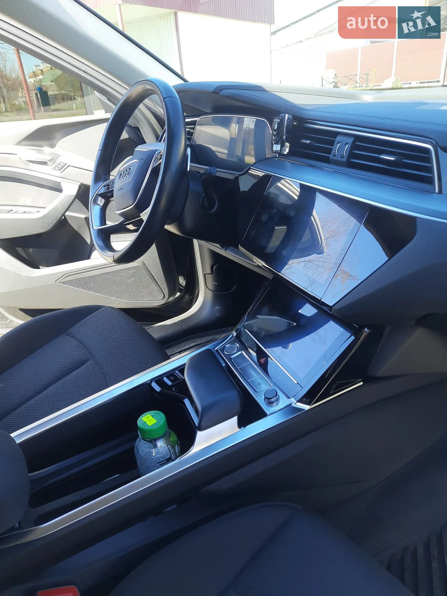 2020 Audi e-tron - мініатюра 6