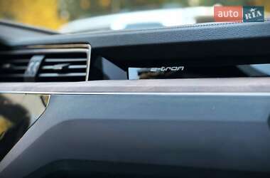 Внедорожник / Кроссовер Audi e-tron 2019 в 