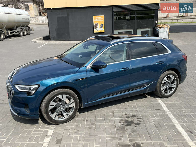Внедорожник / Кроссовер Audi e-tron 2020 в Днепре