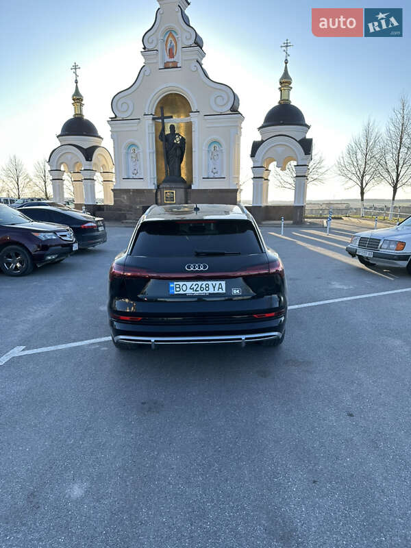 Позашляховик / Кросовер Audi e-tron 2021 в Тернополі фото 22 Позашляховик / Кросовер Audi e-tron 2021 в Тернополі
