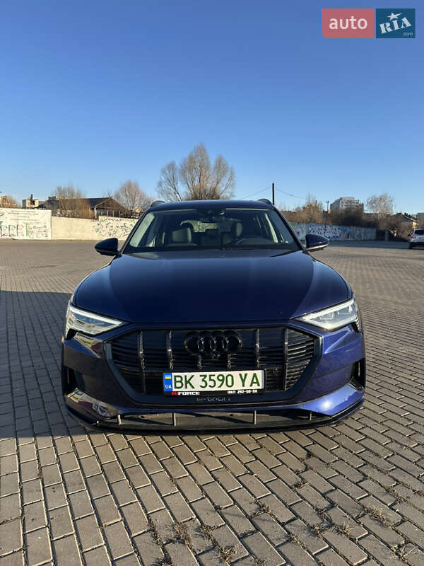 Внедорожник / Кроссовер Audi e-tron 2020 в Ровно