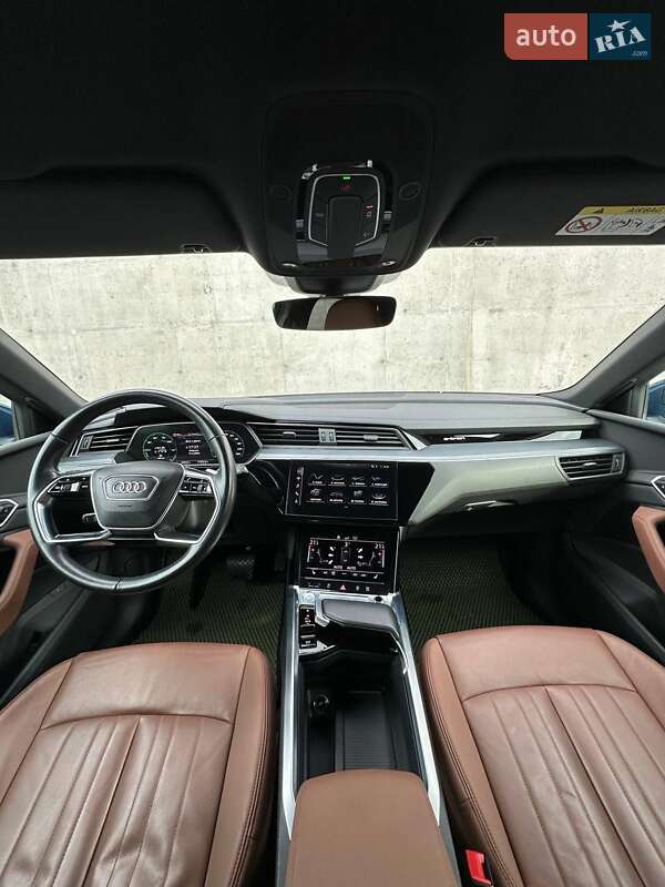 Внедорожник / Кроссовер Audi e-tron 2019 в Киеве