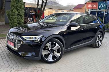 Внедорожник / Кроссовер Audi e-tron 2019 в 