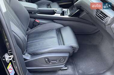 Внедорожник / Кроссовер Audi e-tron 2019 в 