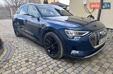 Внедорожник / Кроссовер Audi e-tron 2019 в 
