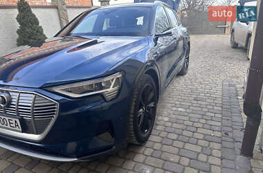 Внедорожник / Кроссовер Audi e-tron 2019 в 