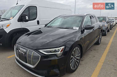 Внедорожник / Кроссовер Audi e-tron 2019 в 