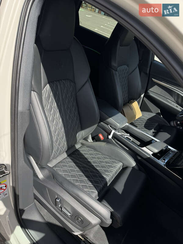Позашляховик / Кросовер Audi e-tron 2021 в Хмельницькому